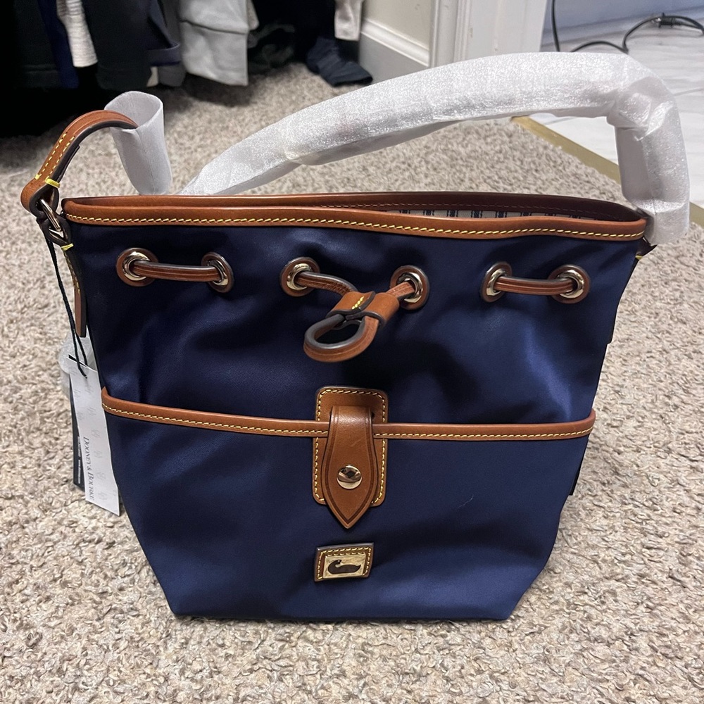 Dooney & Bourke crossbody purse